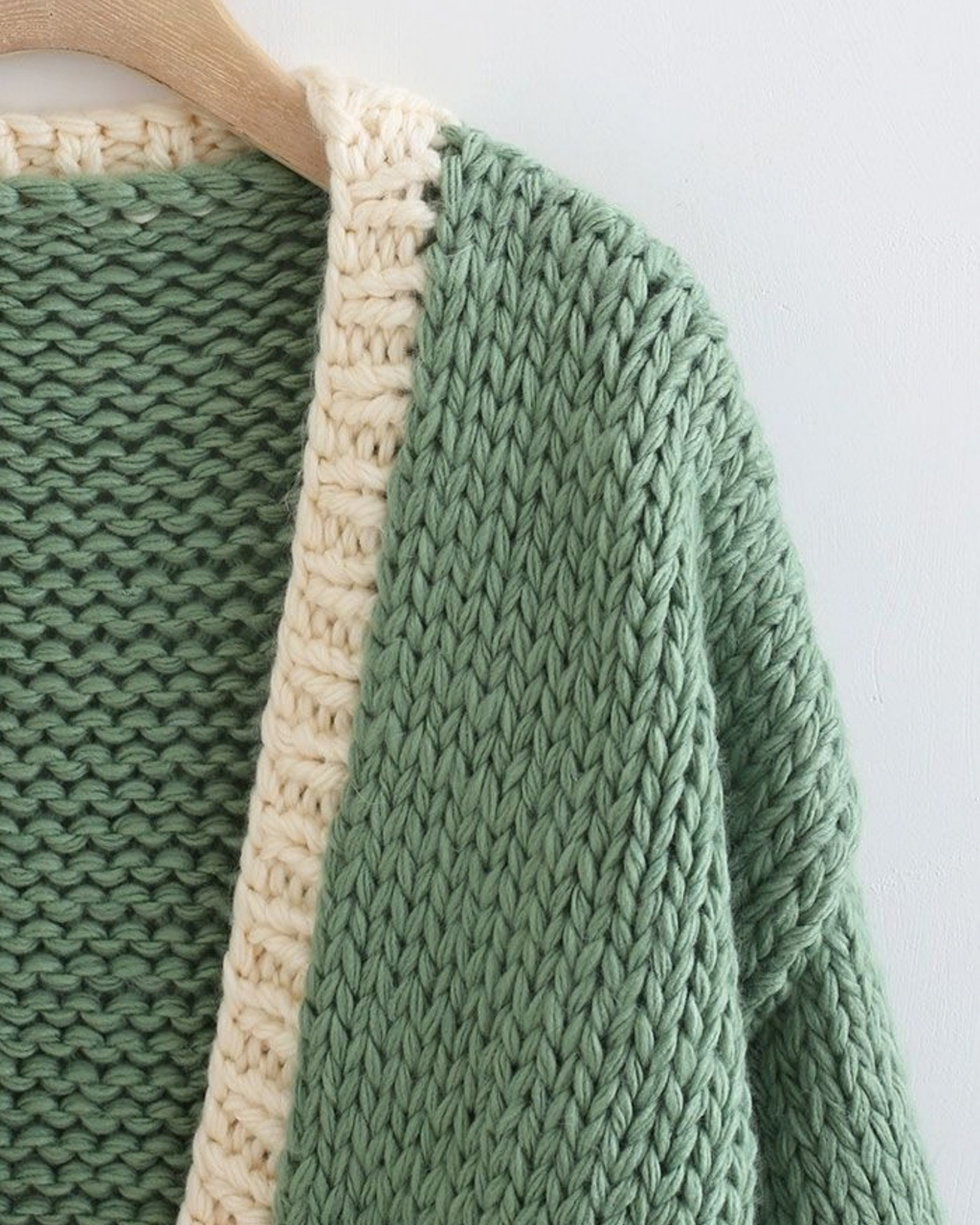 Women's Green and Pink Colorblock Chunky Crochet Cardigan with Pockets