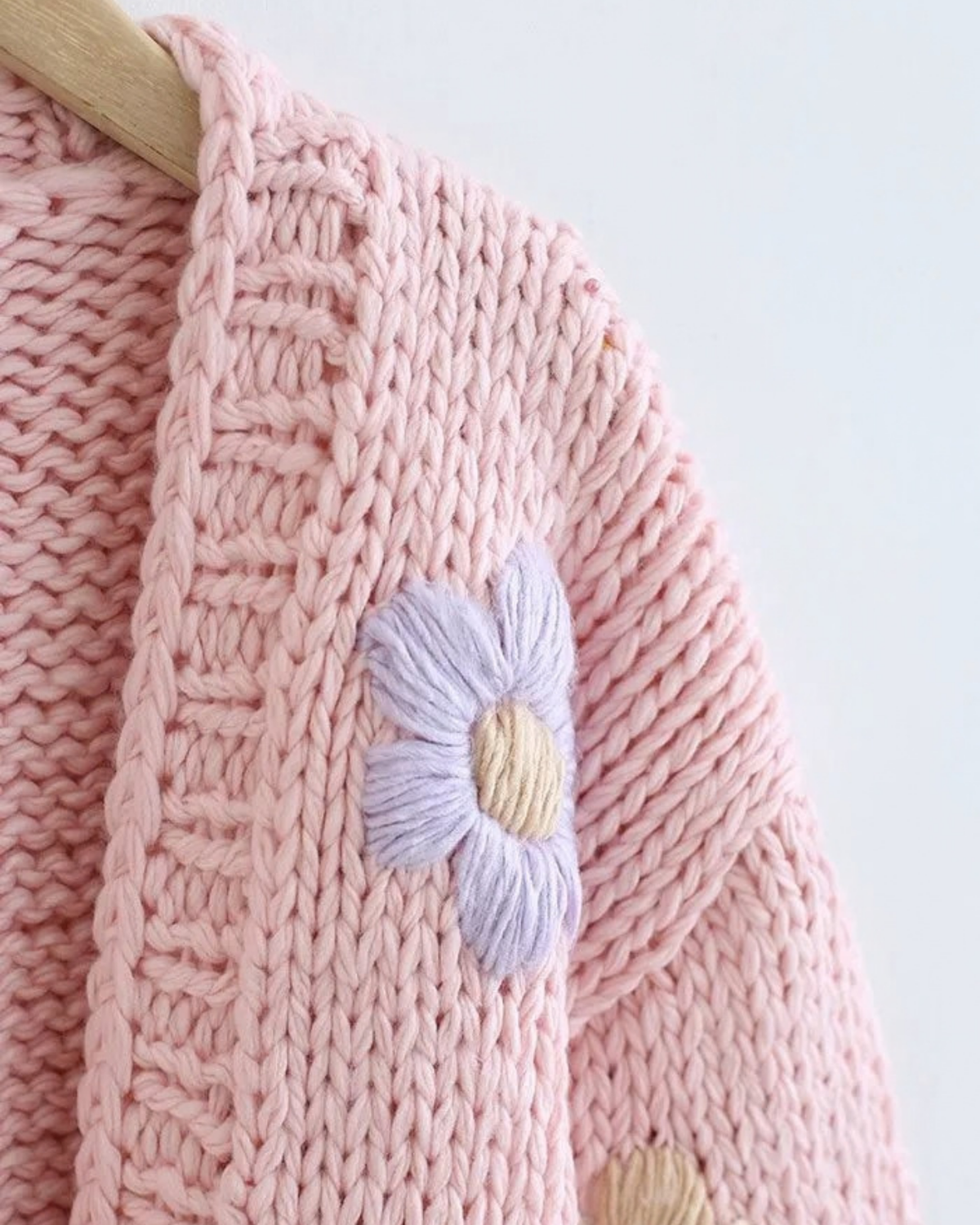 Women's Pink Floral Appliqué Chunky Crochet Cardigan