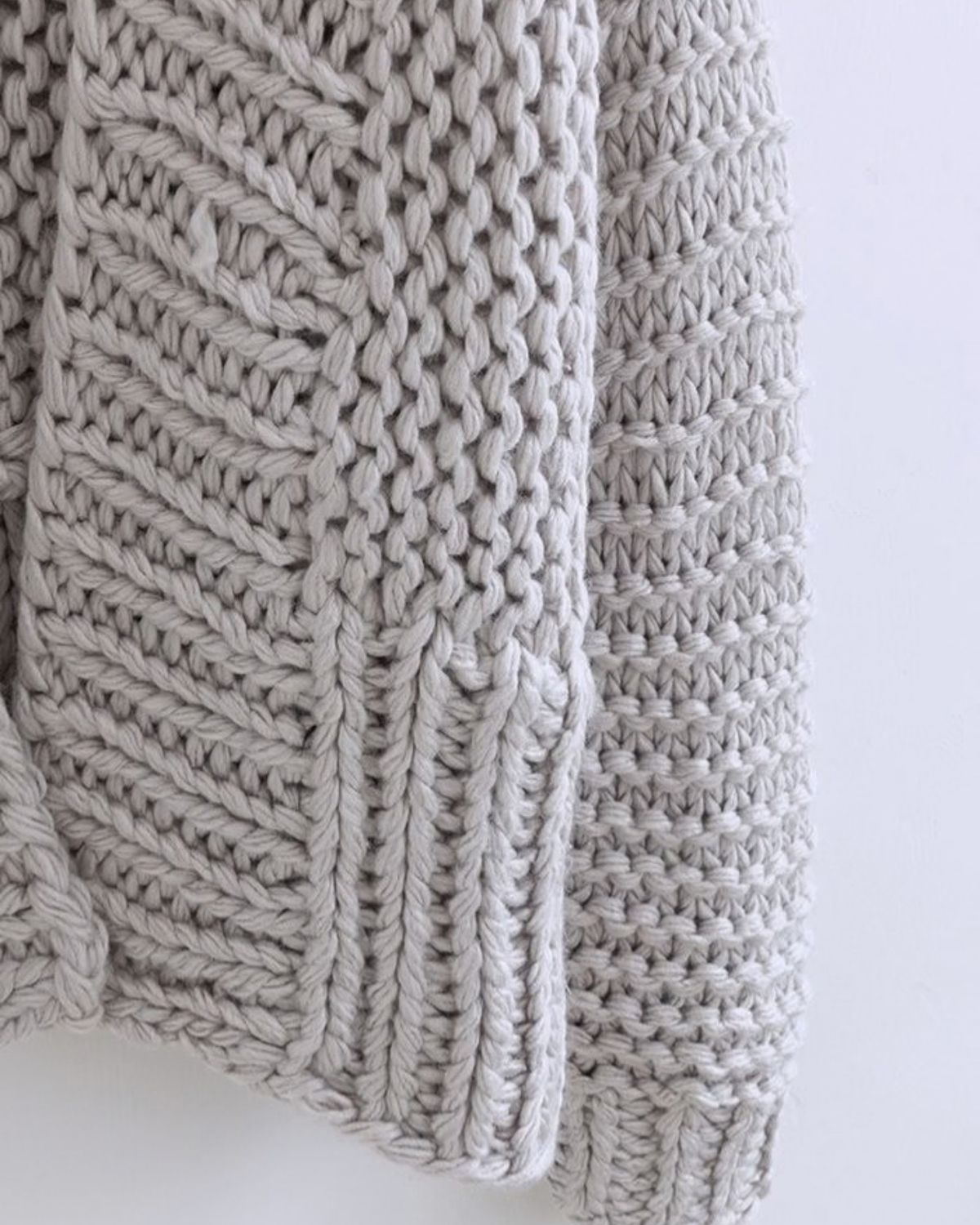 Women's Light Grey Chunky Crochet Open-Front Cardigan with Pockets