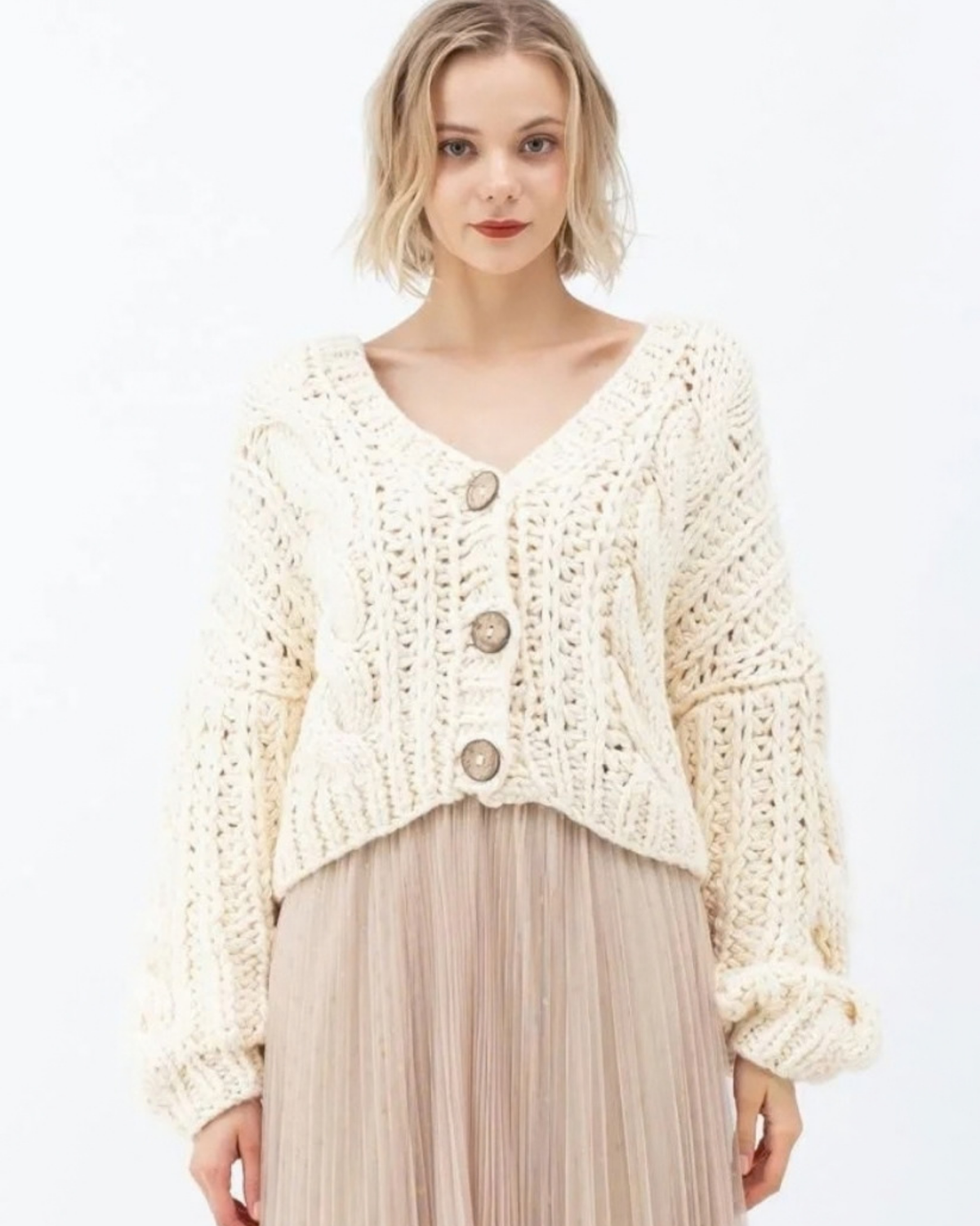 Women's Cream Cable Crochet Cropped V-Neck Cardigan