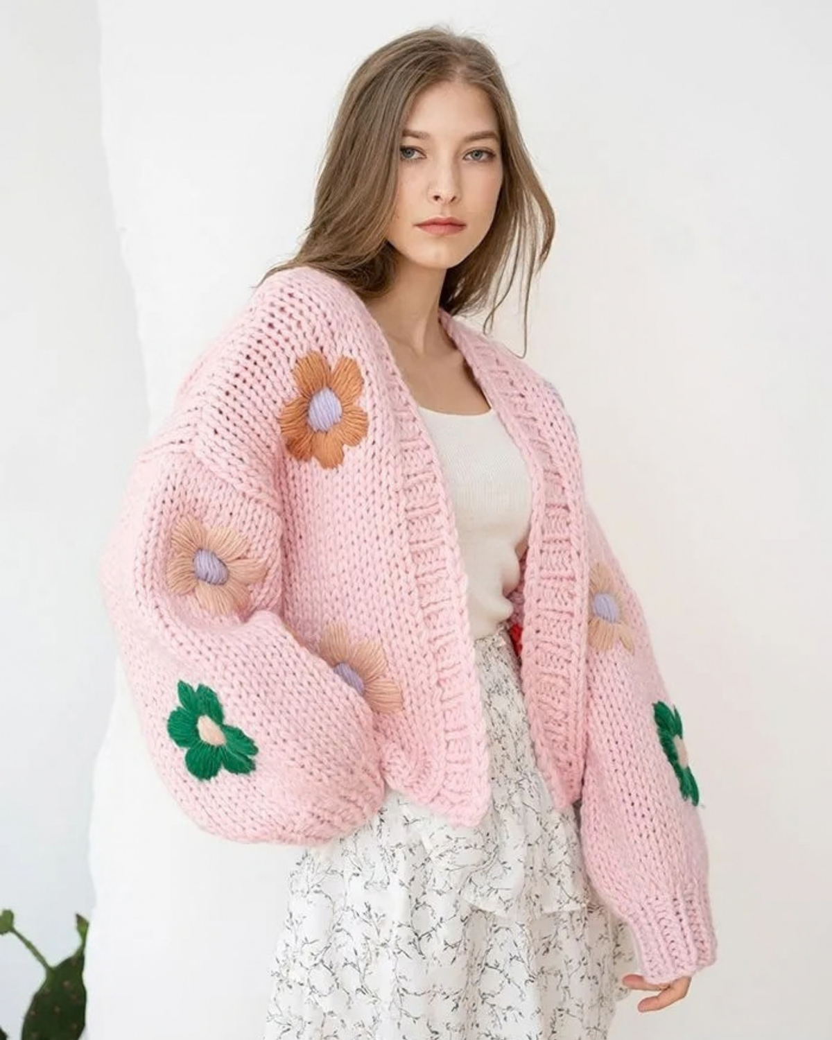 Women's Pink Floral Appliqué Chunky Crochet Cardigan